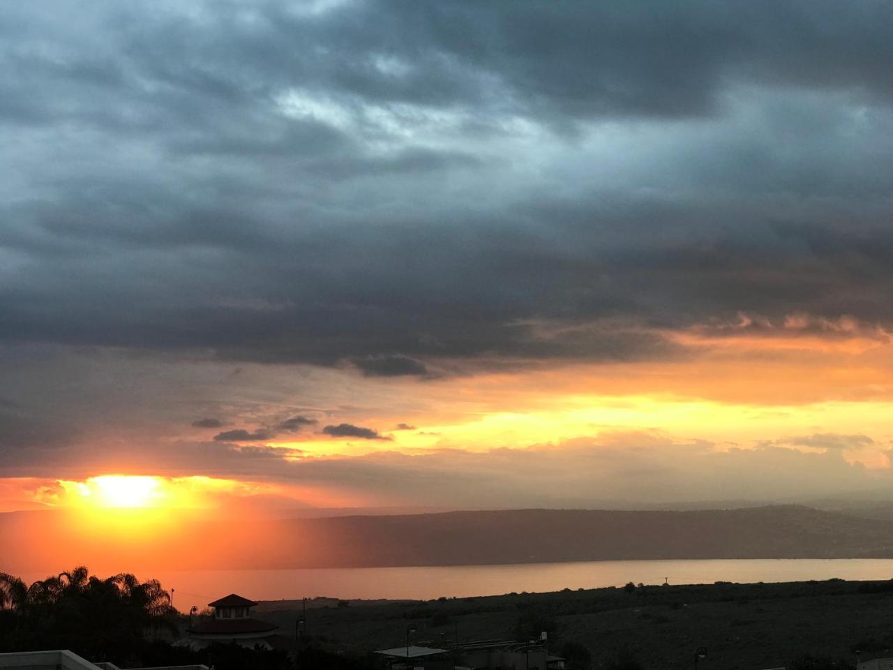 Lakeside Terrace Neot Golan Exterior foto